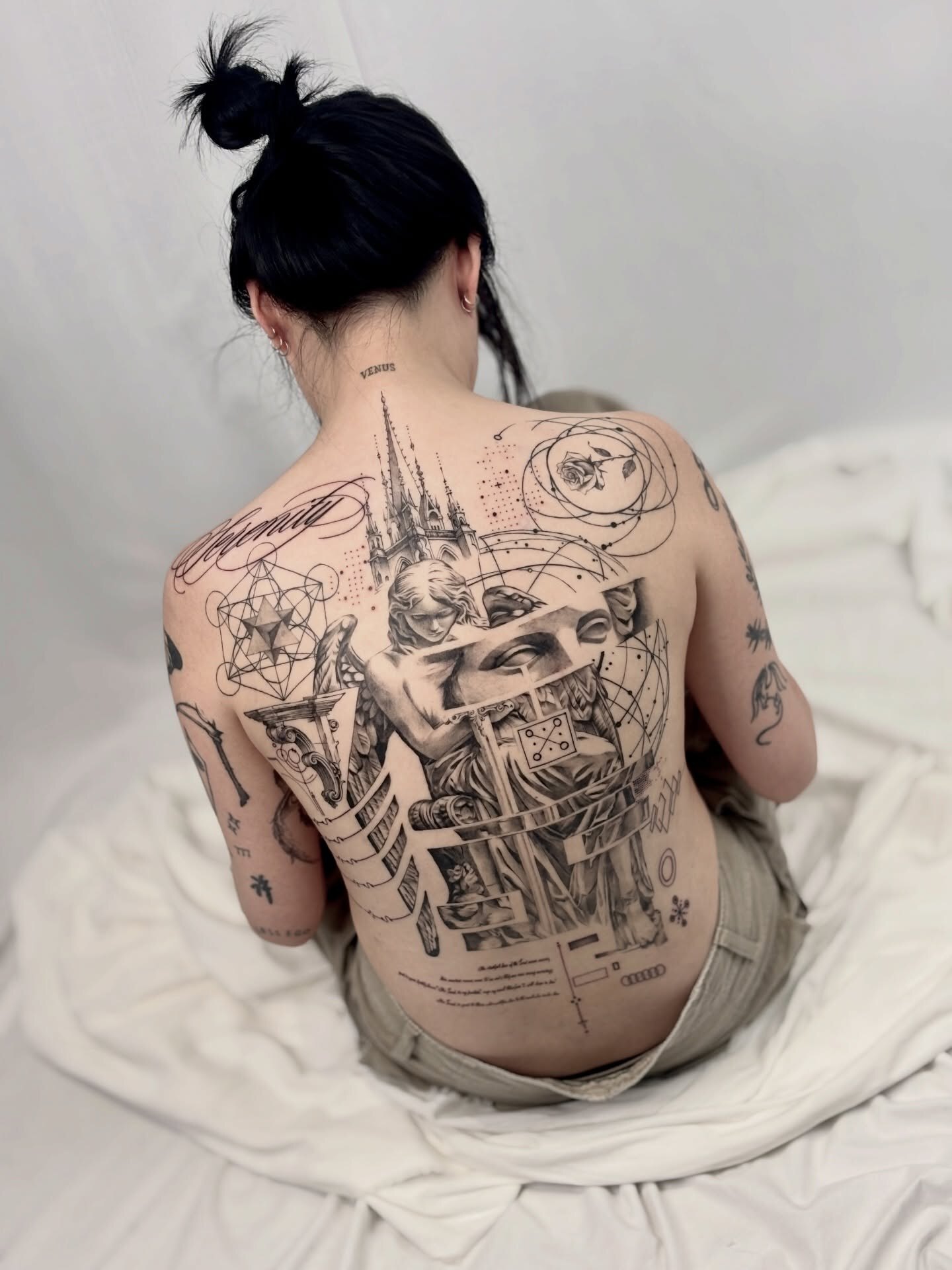 Beauty Carved from Shadow, tattoo by Onggoman